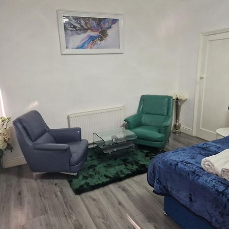 فندق Highfields House - Free Wifi - Free Local Parking شيفيلد المظهر الخارجي الصورة
