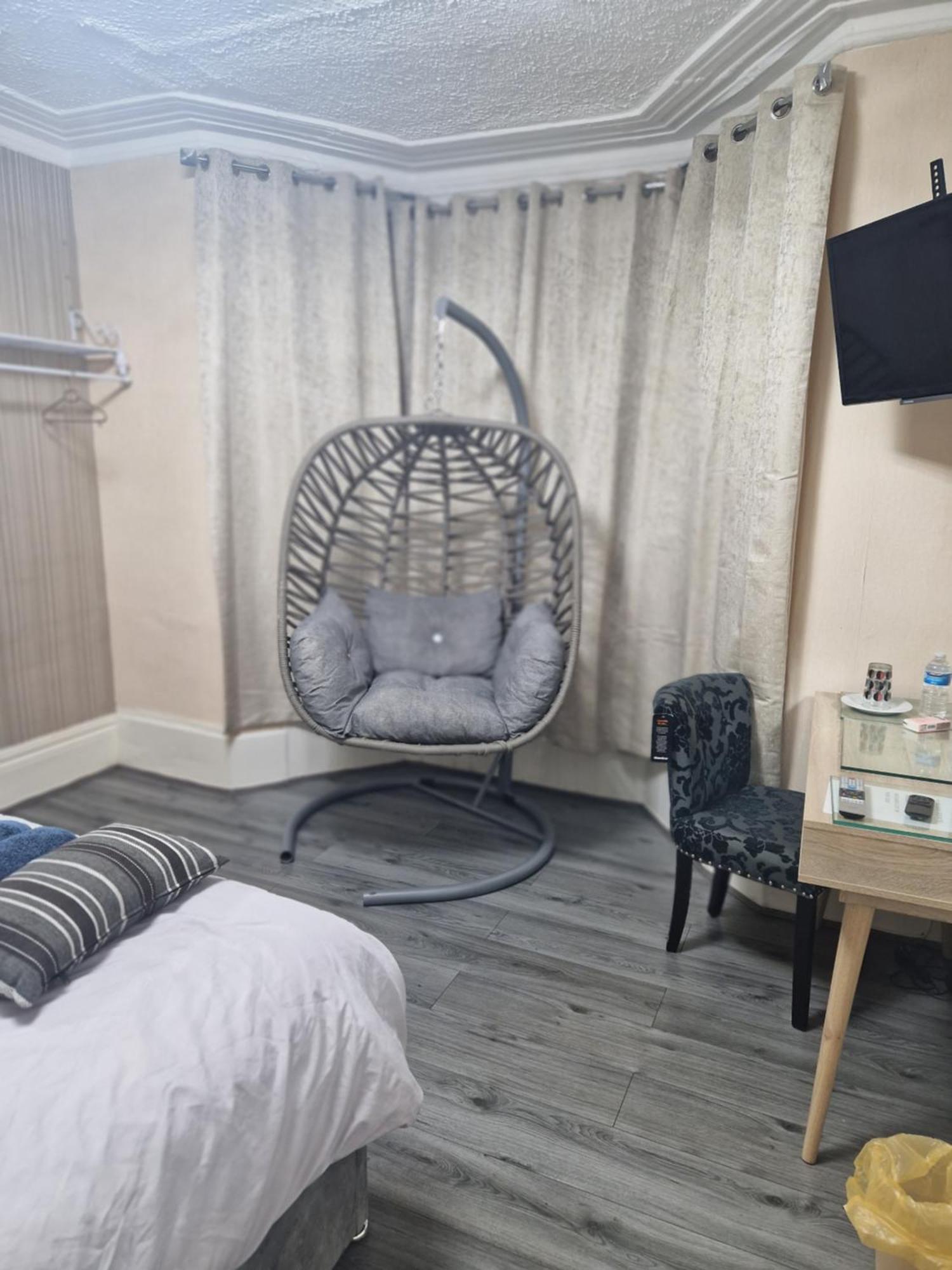 فندق Highfields House - Free Wifi - Free Local Parking شيفيلد المظهر الخارجي الصورة