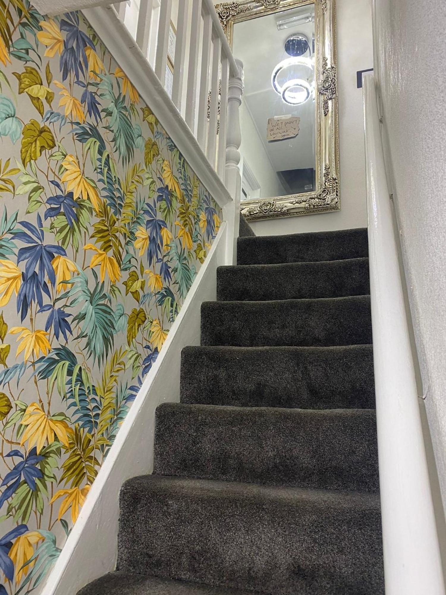فندق Highfields House - Free Wifi - Free Local Parking شيفيلد المظهر الخارجي الصورة